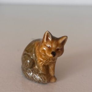 Wade Whimsey England Porcelain Fox Animal Whimsies Canadian
